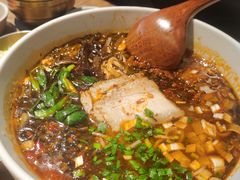 小锅米线-SHAN山(前滩太古里店)