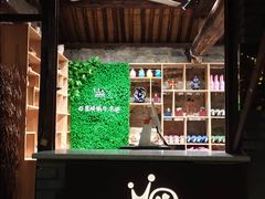 -百里峡七彩艺术小镇