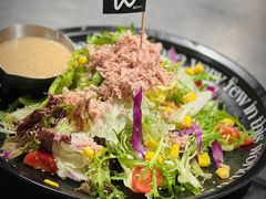-W COLLECTIVE  DESSERT SHOP