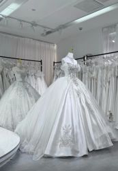 点击看大图 -LOVE SHINE婚纱·红鼎庄龙凤褂·妈妈装定制