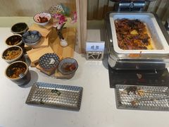 -艺龙万国酒店(济南泉城广场趵突泉店)