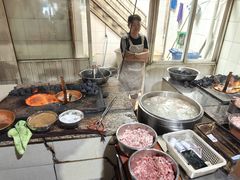 -正宗杨记普洱酸醋米线(总店)