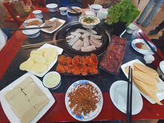 -牛得很·鲜牦牛肉烧烤·牛羊肉菌汤锅(康定店)