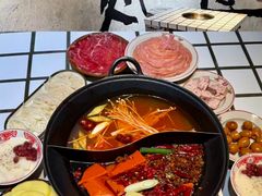 -贰回巷火锅馆(钟楼店)