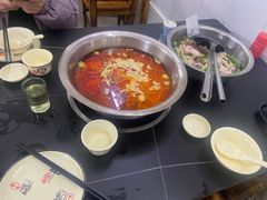 -周良天山牛杂城(天山路总店)