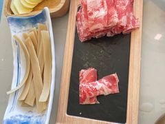 -菌子鲜汤野生菌锅