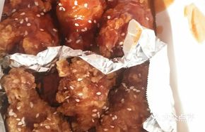 Soy Sauce Garlic Fried Chicken Wings