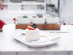 -UNI UNI(环亚凯瑟琳店)