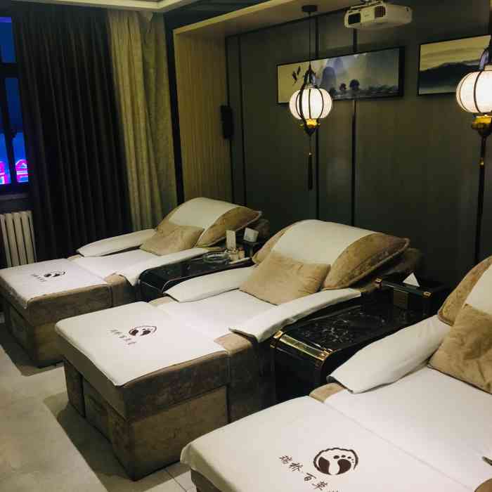 瑞桥百草堂影院式足道(钟楼店)