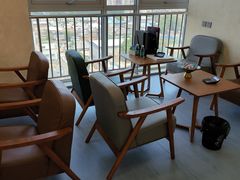 -无奔眼镜·蔡司·依视路授权店(马家堡店)