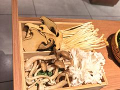-巴奴毛肚火锅(悠唐购物中心店)