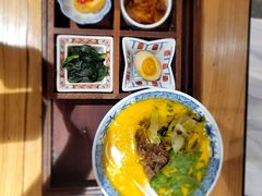 和府四宝酸辣牛小腩面-和府捞面(北美新天地店)