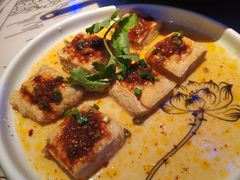朱家角臭豆腐-客官 · 江南小菜馆(长风大悦城店)
