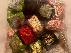 -VENCHI 闻绮(上海佛罗伦萨小镇店)