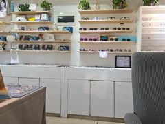 -天空之镜眼镜店蔡司依视路授权店(天通苑店)