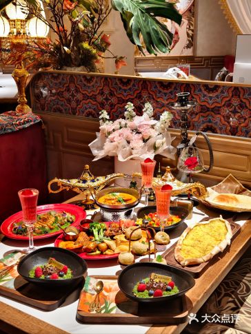 在荟聚解锁中东浪漫，今天在中东约会啦！