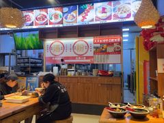 -湘人龙记老长沙米粉(鸟巢店)