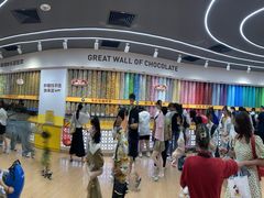 -m豆巧克力世界(上海世茂广场店)