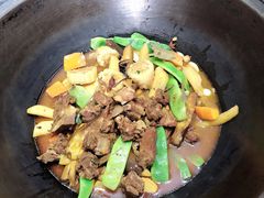 排骨土豆豆角玉米茄子南瓜铁锅炖-缘福乡村铁锅炖民宿(八达岭店)