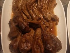 -头上红煨盐鸡·非遗院子餐厅