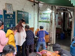 -梁阿婆廿年老牌扣肉糯米饭