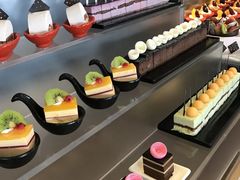 -荣誉国际酒店-云顶旋转餐厅
