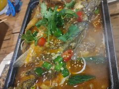 烤海炉鱼-路边摊小炉子烧烤