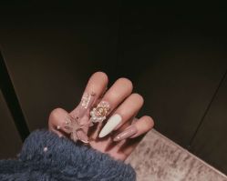 -AKIRA 安久日式美甲美睫