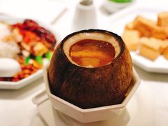 椰皇竹荪炖鸡-金戈戈香港豉油鸡(皇庭广场店)