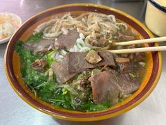 -花溪牛肉粉(八鸽岩店)