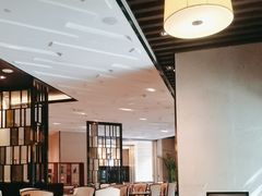 -广州万富希尔顿酒店·感趣自助餐厅·金秋蟹宴生蚝海鲜刺身