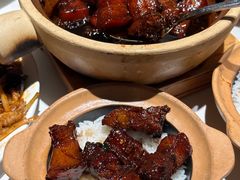 红烧肉拌饭-鑫小城故事·藕汤·家常菜(台北一路总店)
