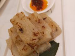 瑶柱腊味煎萝卜糕-广州酒家(昌岗地铁站店)