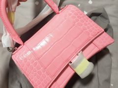 -小飞侠奢侈品回收 寄卖 养护(宝山宝龙广场店)