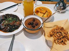 -聚友斋(陶瓷琉璃馆水晶街店)