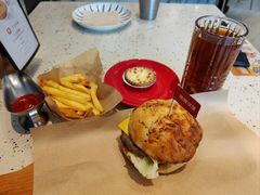 -必胜客(大坪英利店)