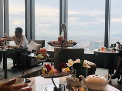 靠窗位-悦厅·下午茶(杭州柏悦酒店)