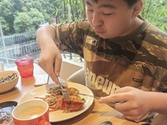 -怡咖啡海鲜自助餐厅(浦东香格里拉店)