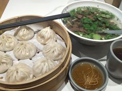 -馋三尺蟹粉小笼(人民广场店)