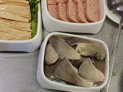 -宴全牛粤来越牛潮汕鲜牛肉火锅(海州万达广场店)