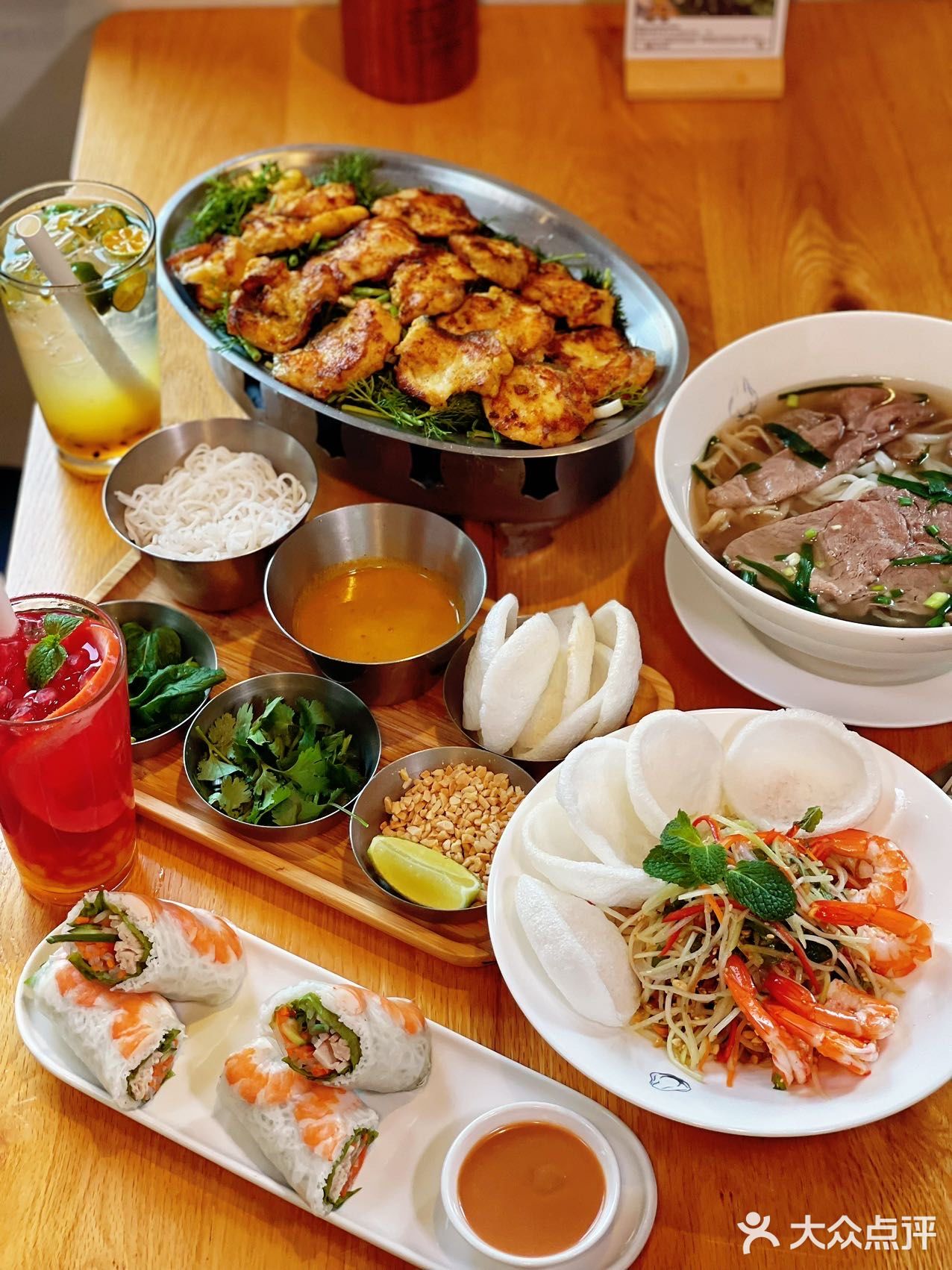 越南菜就看这家，12年老牌口味贼正宗！[加油]