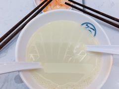 醇香豆浆-李与白包子铺(桐梓林店)