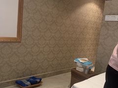 -都悦君豪足浴推拿(华府大道店)