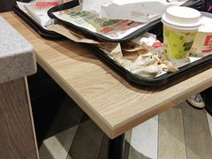 -肯德基(东安路站店)