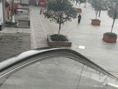 -日月光中心广场