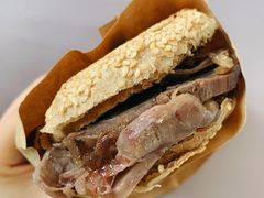 烧饼夹肉-李小老烧饼(常营民族家园店)