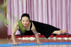 -天悦国际瑜伽学院