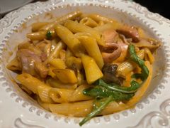 -玛格萝妮比萨屋(陆家浜路店)