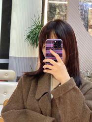 -PE SALON 