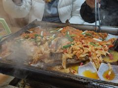 -宏兴烤鱼山庄(宣恩总店)